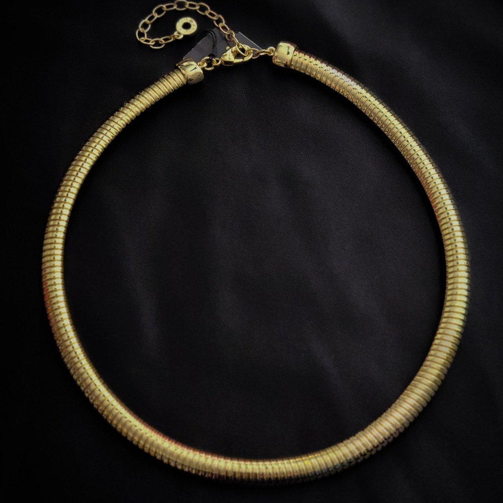 Omega Choker • AK Vintage Snake Chain • Gold Tone • Vtg Jewelry Thick - Picture 2 of 3